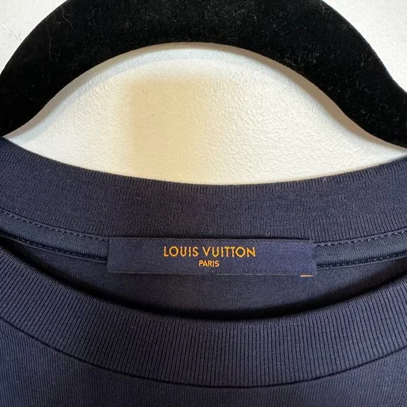 Louis Vuitton LVSE Monogram Gradient T-Shirt - Picture 3 of 5